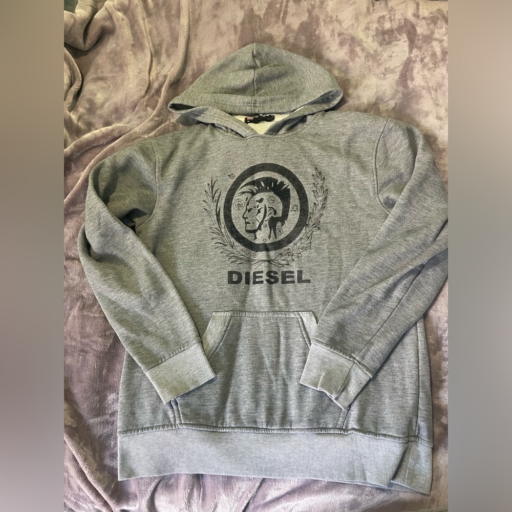 Diesel hoodie women’s size L fits more like an M